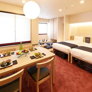 Monday Premium Station Aparthotel